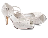 Betty Menyasszonyi cipő #2